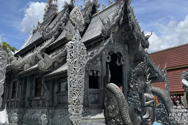 チェンマイ】銀の輝きが美しい寺院🇹🇭 | Trip.com チェンマイ