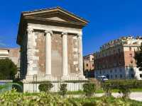 Learning about the history and culture of Ancient Rome👫😎❤️