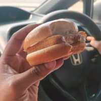 แวะเติมพลังที่ McDonald's จุดพักรถมอเตอร์เวย์