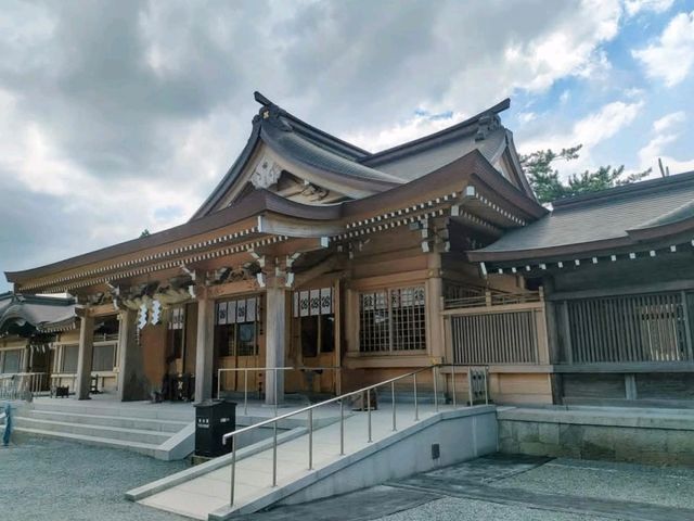 火山下的阿蘇神社，擁有2500多年歷史的古老神社
