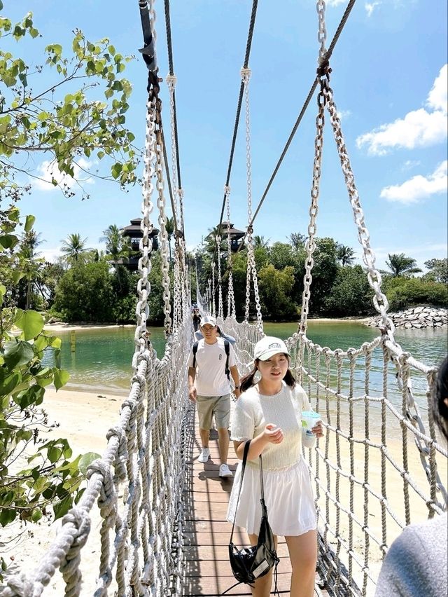 Pahlawan Beach: A Gateway to Outdoor Adventure on Sentosa