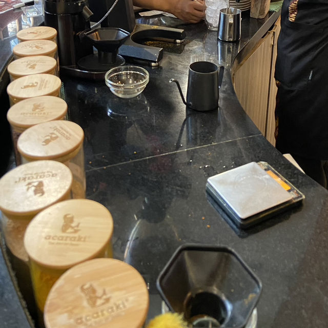 Discover the local through Acaraki Cafe