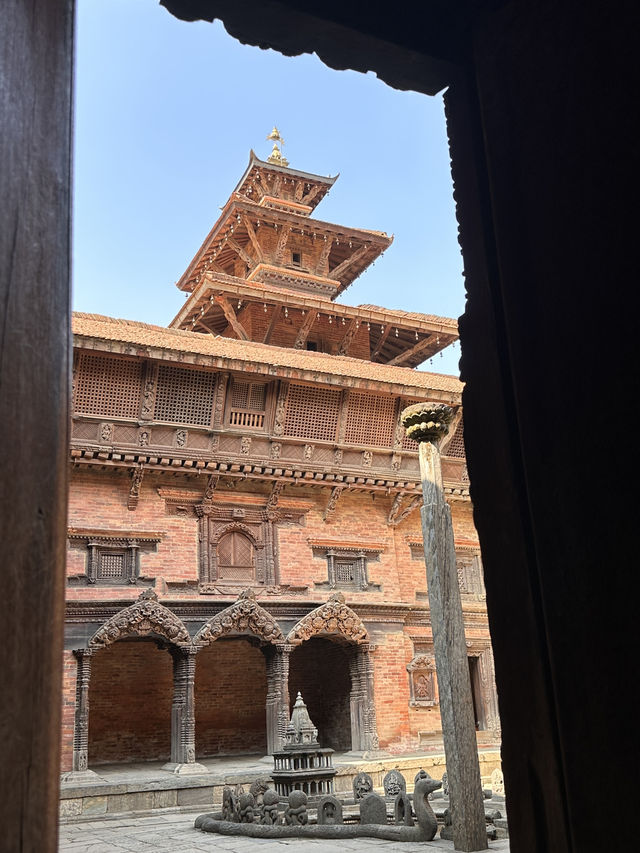 Best museum in Kathmandu city ( patan durbar museum)