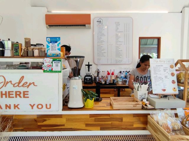 Hug Kapong Cafe คาเฟ่กะปง พังงา