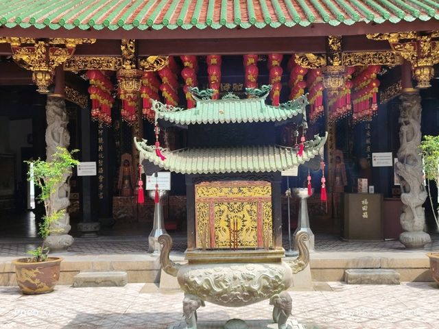Praying Temples 