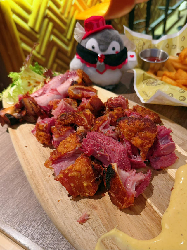 豬手好大份🤩