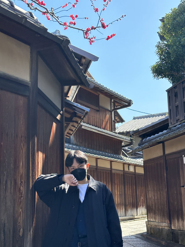 茶香、石板路與時間靜止的午後