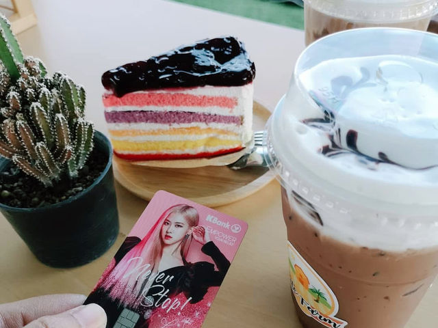พักผ่อนหย่อนใจทีา Date farm cafe
