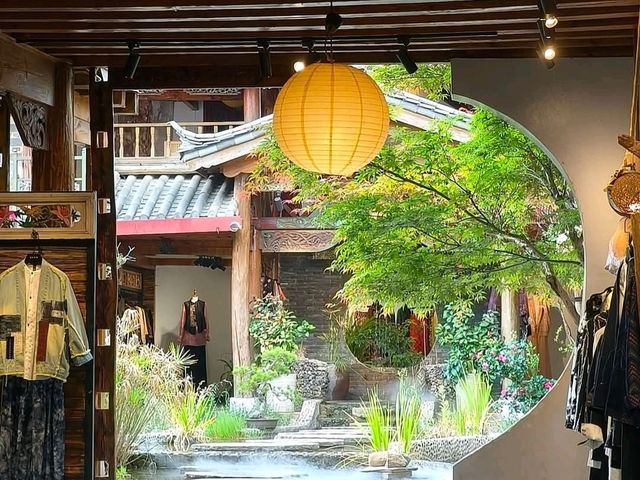 白沙古鎮，走訪麗江三大古鎮中的木府發源地