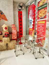 Soul-Warming Spoons at AuntWu Bone Soup Rice Noodles