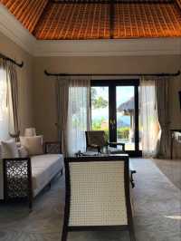 🌟 AYANA Resort Bali – A World of Luxury Above the Waves