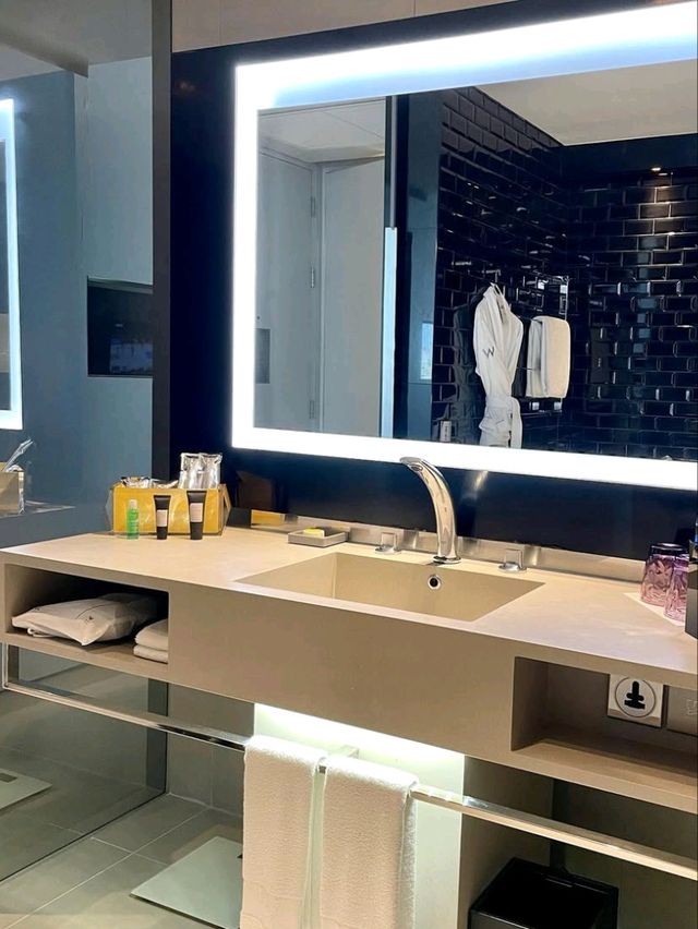 ✨Urban Glam Meets Thai Charm at W Bangkok!
