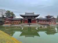 【平等院 鳳凰堂｜10円玉にも刻まれた、日本の美の象徴】