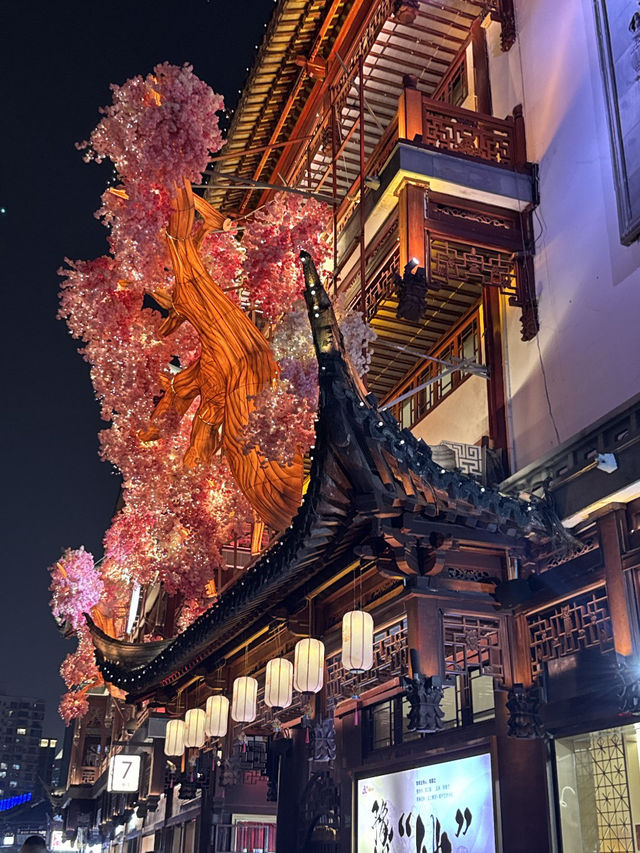 Yu Garden is a dazzling wonderland lost in fairytale