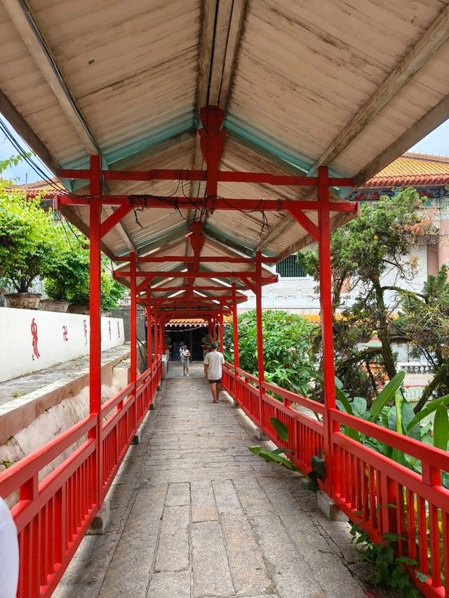 Temple Escape Without Breaking the Bank