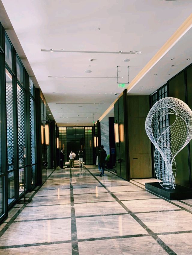 珠海豪華酒店推薦：珠海希爾頓酒店，使用trip.com預定能享受最大優惠