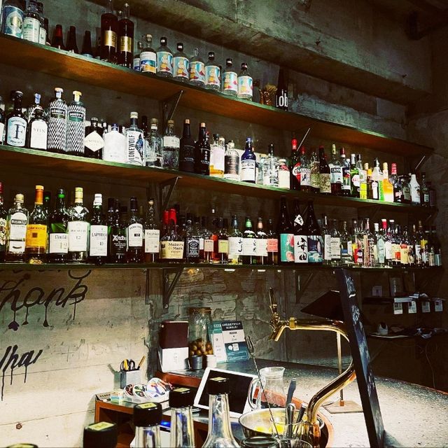 LOBBY Cafe N Bar