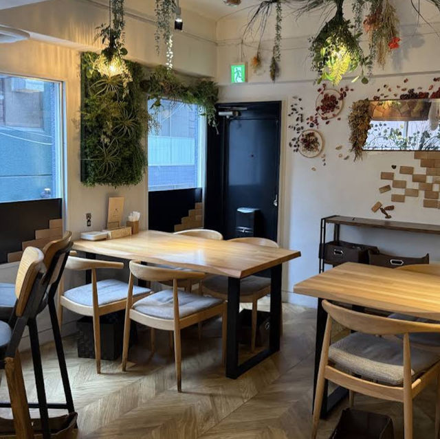【東京/新宿🇯🇵】珍しい生ハム専門店🐷イベり屋