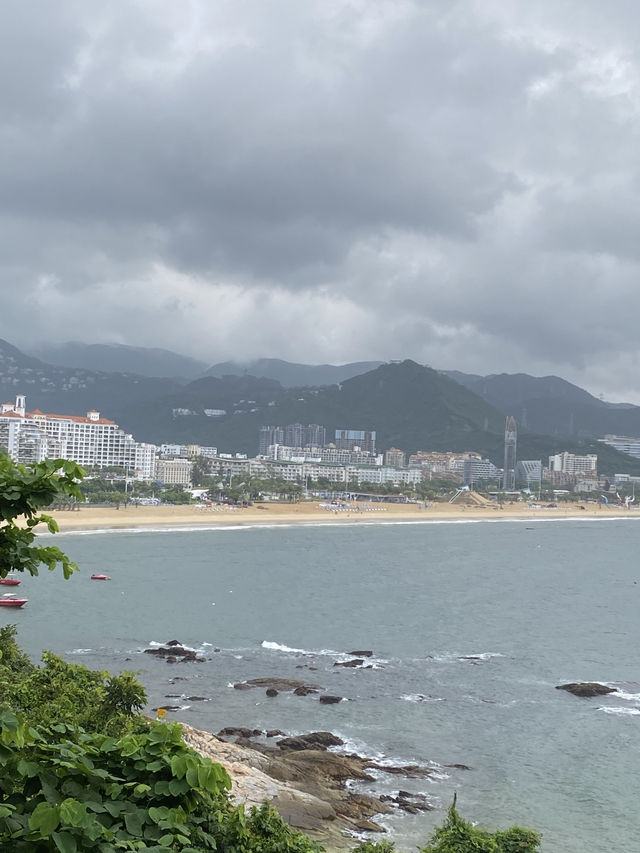 在這兒看海，看大梅沙海濱棧道，原來也很美🤩🤩