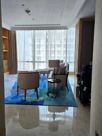 🇮🇩✨ Jakarta Royal Escape: Art, Elegance & Luxury at Raffles! 🎨👑