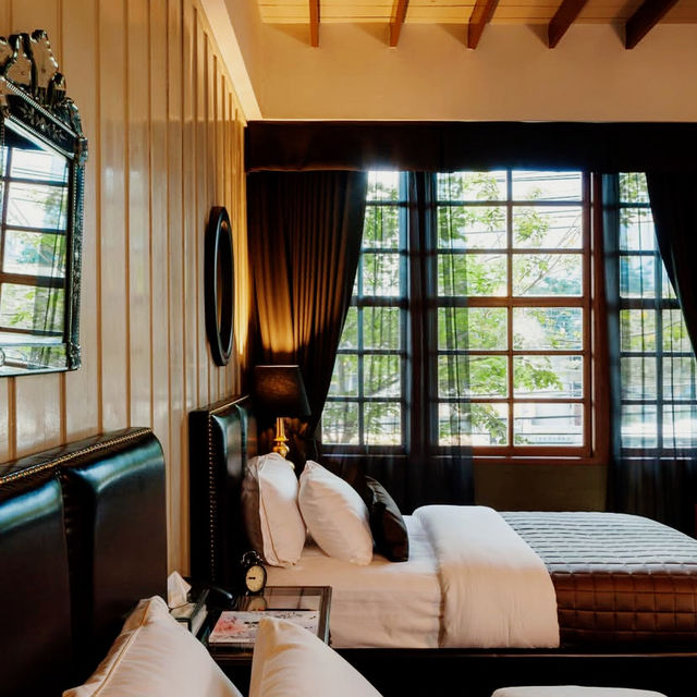 A Literary Haven of Heritage and Elegance