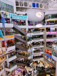 🌟Grandview Mall, Guangzhou: A City Landmark Where Shopping Meets Culture & Fun🎡🛍️🍜