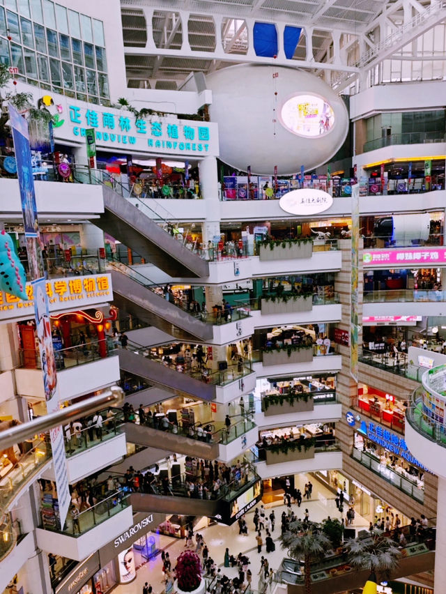 🌟Grandview Mall, Guangzhou: A City Landmark Where Shopping Meets Culture & Fun🎡🛍️🍜