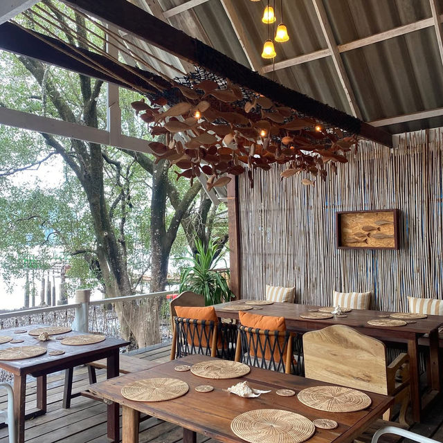 🍽️ The BAY Thalane Restaurant