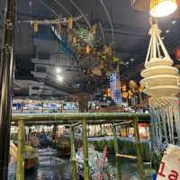 🌊【曼谷必去！ICONSIAM室內水上市場】🛶 冷氣房裡體驗道地泰式風情！  
