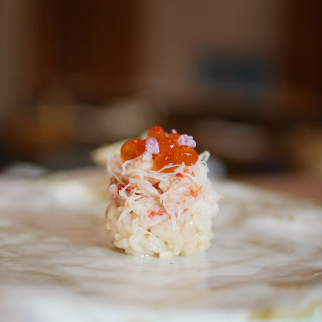 ซูชิสไตล์โอมากาเสะ เริ่มต้นที่คำละ 20.- 🍣🍱