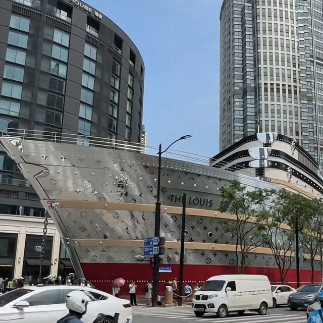上海最新地標｜第一次被LV驚到無語