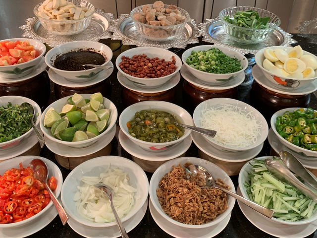 🍽️ Diverse Flavors at Makan Kitchen, DoubleTree by Hilton JB