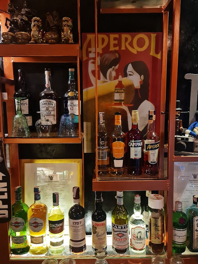 Chill & Sip at Lay Lagom Bar! 