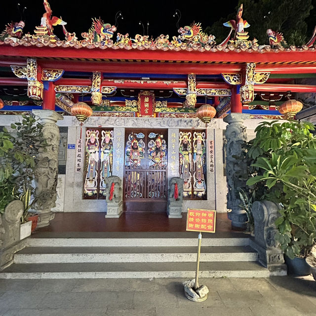 Spiritual Seaside Stroll: A Solo Trip to Zengcuo’an Mazu Temple