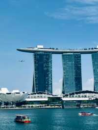 🦁✨ Roar with the Icon! – Merlion Park Singapore 
