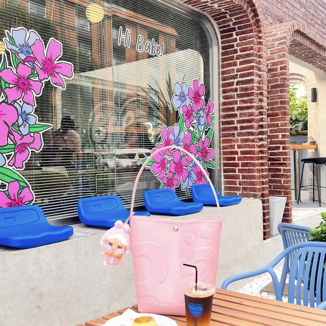 Hi Babe Café 