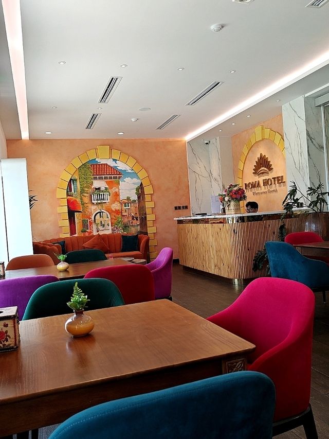 Roma Hotel Phuquoc โรงแรมที่เห็นพลุ