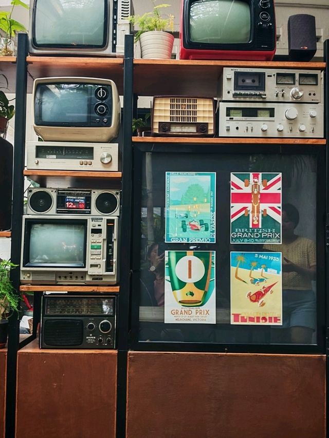 Hidden Gem at SS17 ✨ | Tujuh Cafe