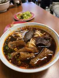 台北馳名紅燒牛肉麵排隊店