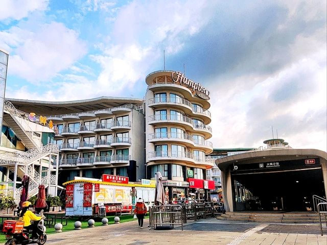Dameisha seaside getaway and comfy stay at Vienna Hotel Dameisha 