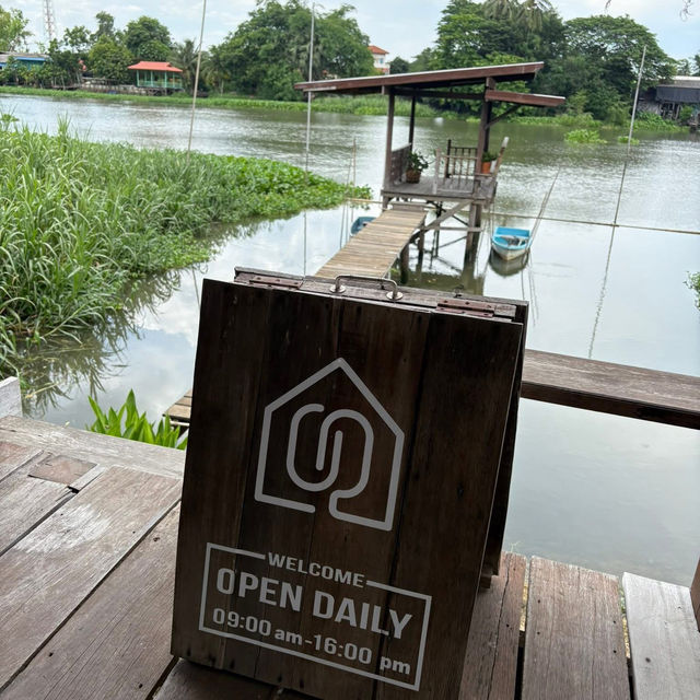 🌿☕ Home_no.eight – บ้านเลขที่ 8 คาเฟ่เล็กๆ ริมน้ำ
