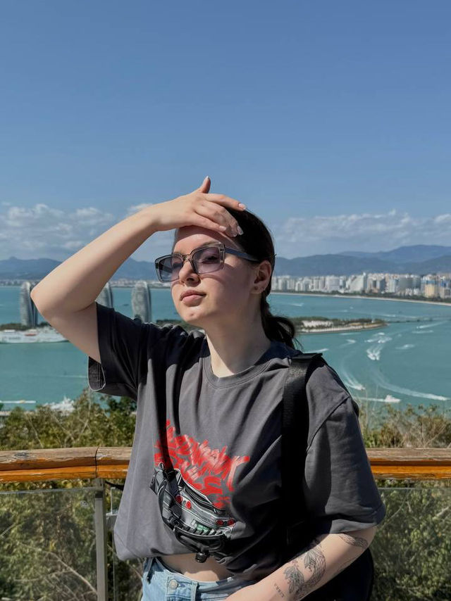The park where a deer turned its head…   …and I almost broke my neck from the insane views! 😅  