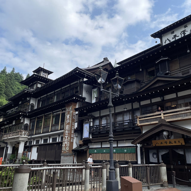 【まるで千と千尋】秘湯・銀山温泉の世界
