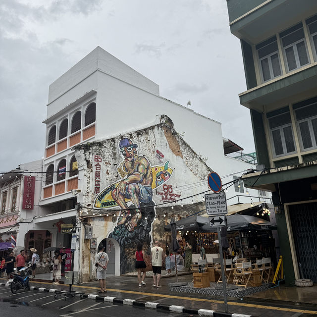 PHUKET OLD TOWN ~ lots of hippy cafes and photospots 