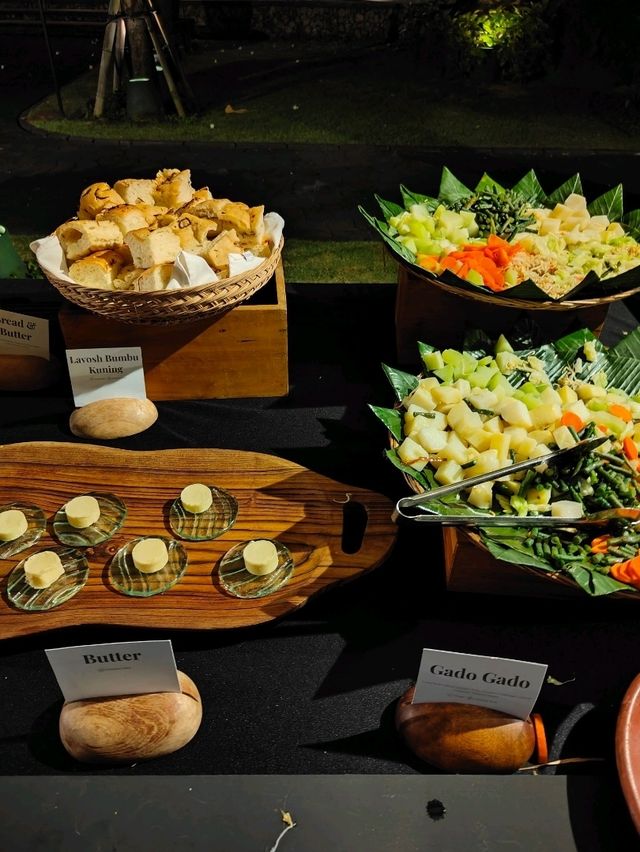 Balinese Twilight Feast — Culinary Traditions & Cultural Rhythm at Taman Bhagawan