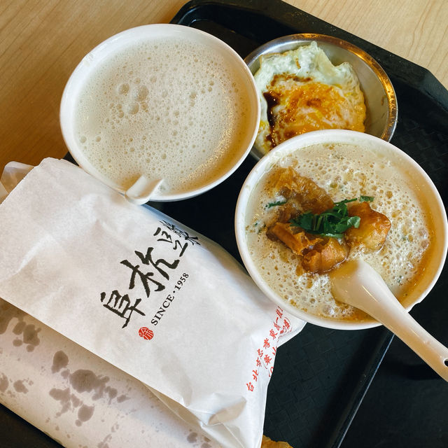 🌿 รีวิว Fu Hang Dou Jiang น้ำเต้าหู้เค็มในตำนาน