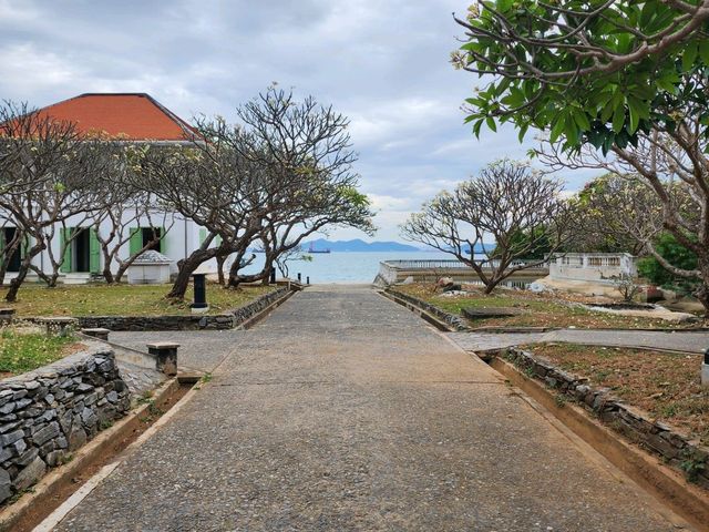 เกาะสีชัง