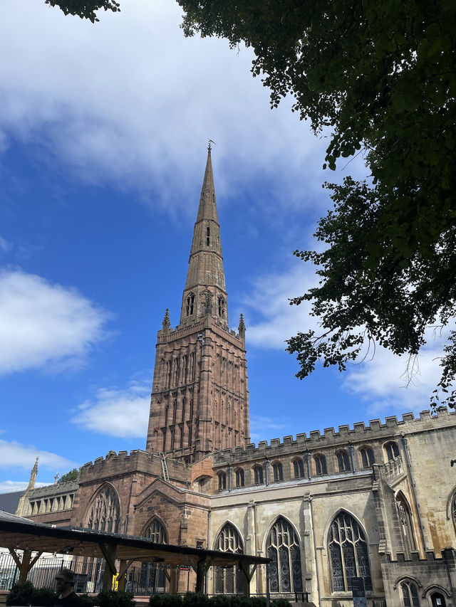 🇬🇧✨ Coventry – เมืองเก่าหัวใจโมเดิร์น