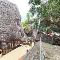 Discover the Spiritual Legacy of Aluvihare Rock Temple