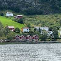 Bergen : Gateway to the Fjords